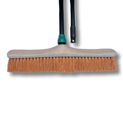 Brosse MAUS 50cm - balai de salle à fibres de coco souples avec manche 150cm - recyclé - fabriqué en UE - très robuste