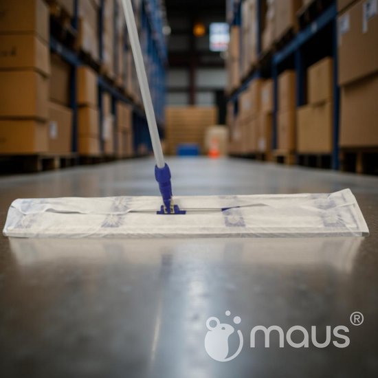 MAUS XL stofwisser in gebruik in een magazijn